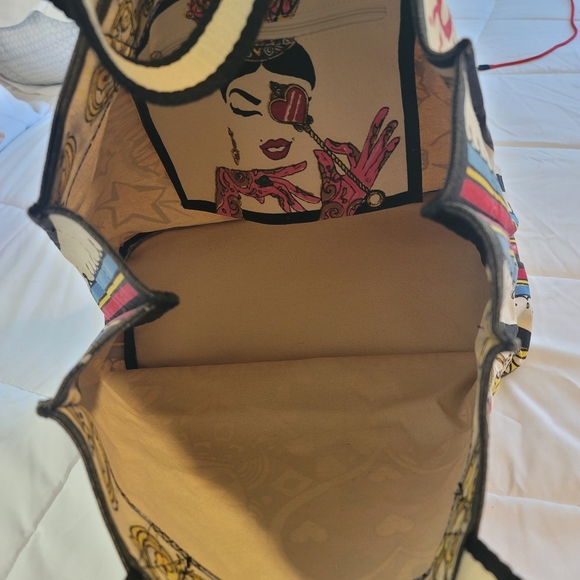 NWT Brighton "Queen of Love" Limited Edition Tom Clancy Canvas Tote Bag - Picture 8 of 13